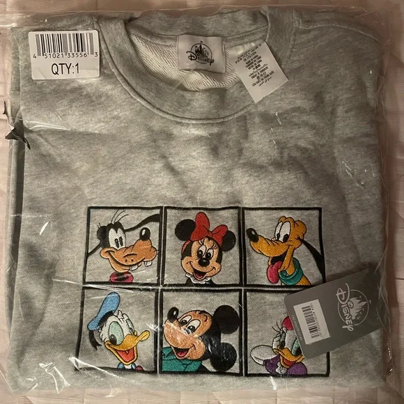 (SOLD) Mickey and Friends Crewneck Sweatshirt - Women’s Large - Picture 4 of 5